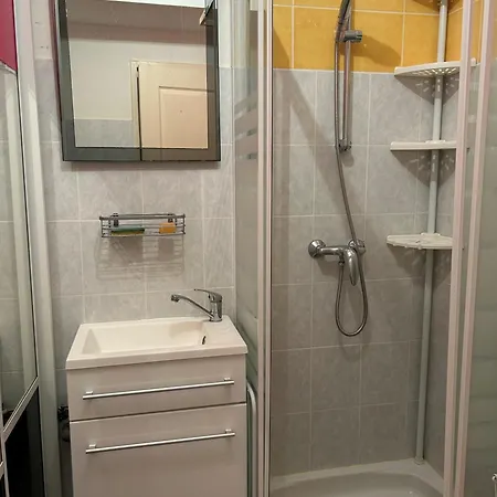 Appartement-studio * Sérignan